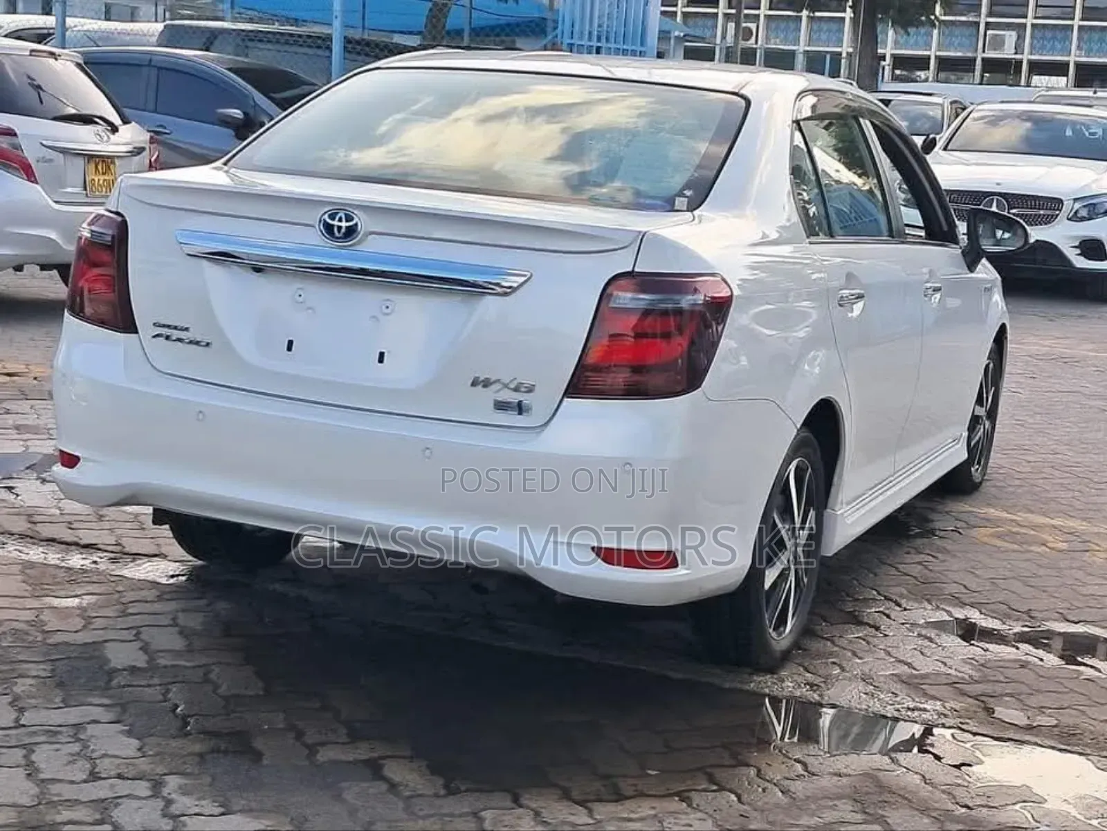 Toyota Axio 1.5 Hybrid 2WD 2019 White