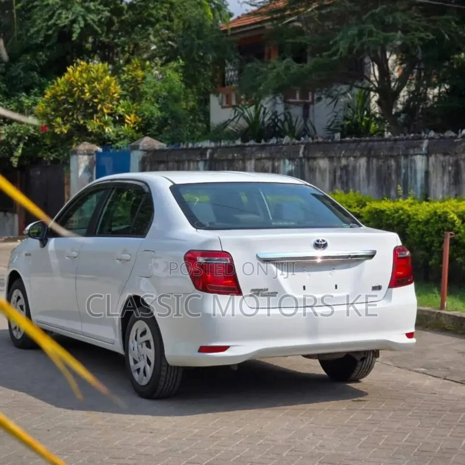 Toyota Axio 1.5 Hybrid 2WD 2019 White