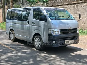 Toyota HiAce 2012 Silver
