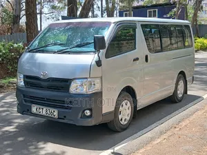 Toyota HiAce 2012 Silver