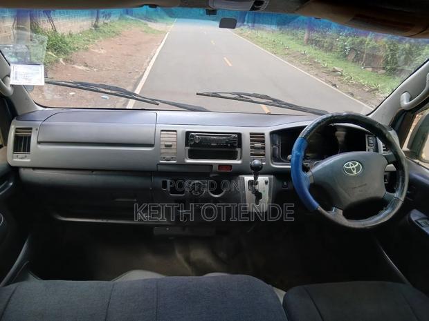 Toyota HiAce 2012 Silver - thumbnail 7