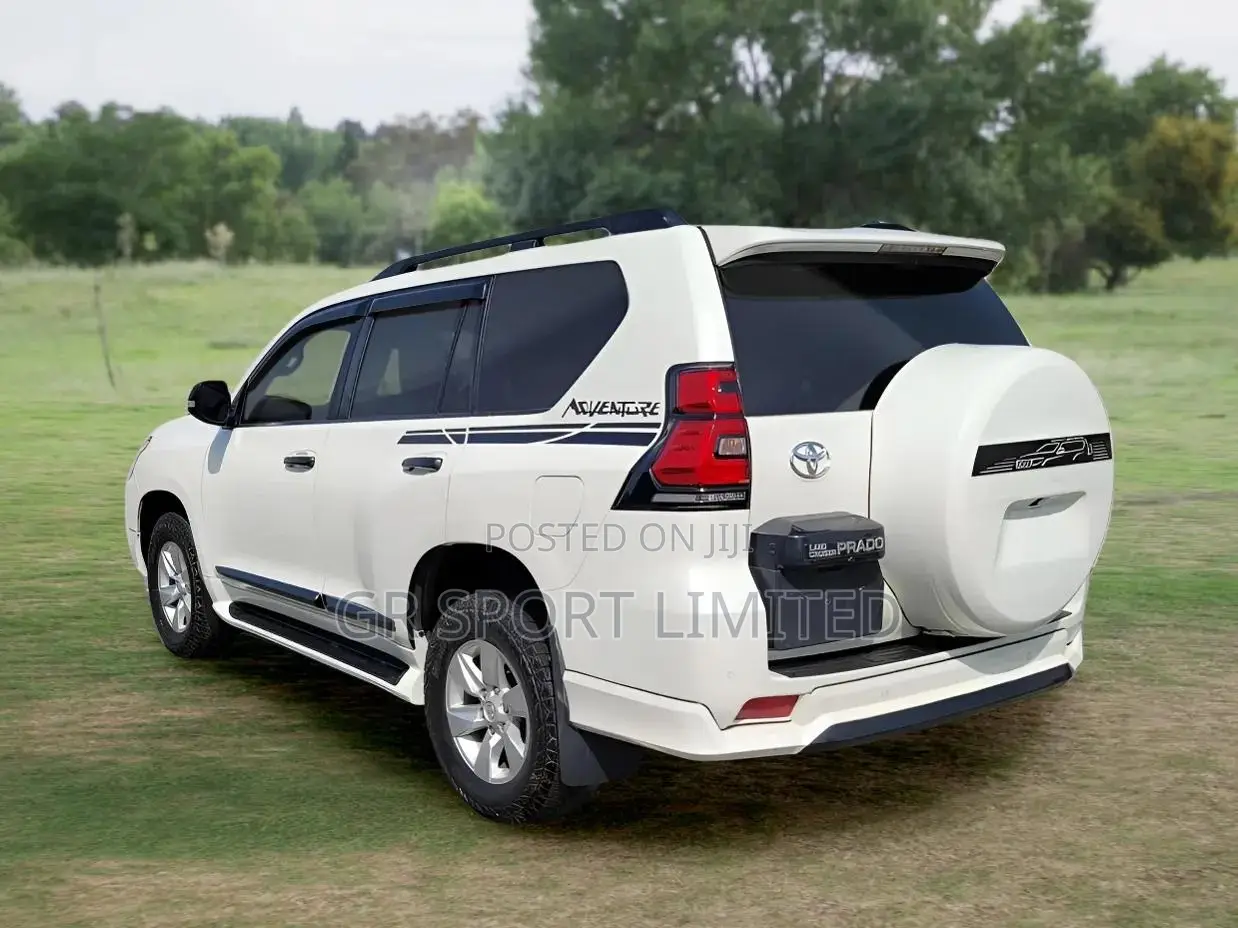 Toyota Land Cruiser Prado 2.8 2018 White