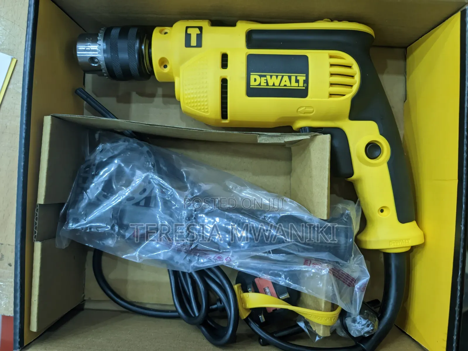 Dewalt Dwd024 Drill 750w