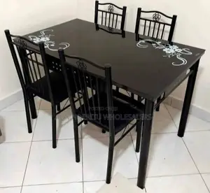 Splendid 4 Sitter Dinning Table