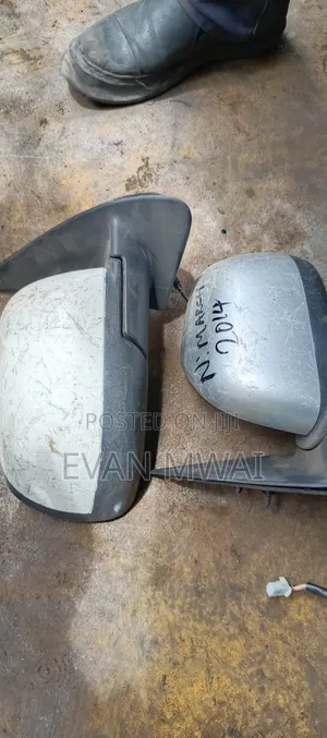 Nissan March 2014 Side Mirror 3 Wires