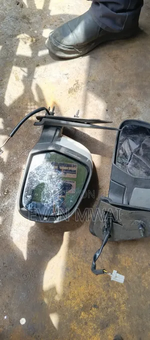 Nissan March 2014 Side Mirror 3 Wires