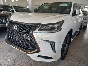 Lexus LX 570 AWD 2020 White