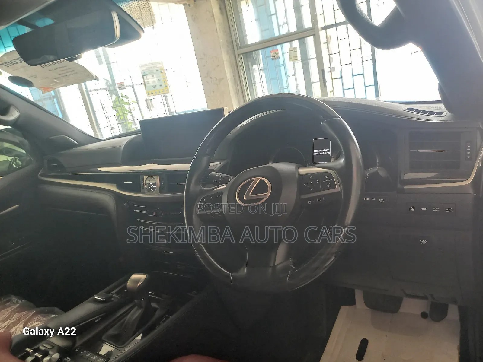 Lexus LX 570 AWD 2020 White