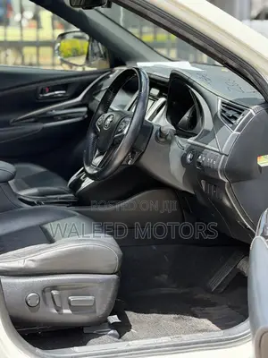 Toyota Harrier 2.0 2018 Pearl