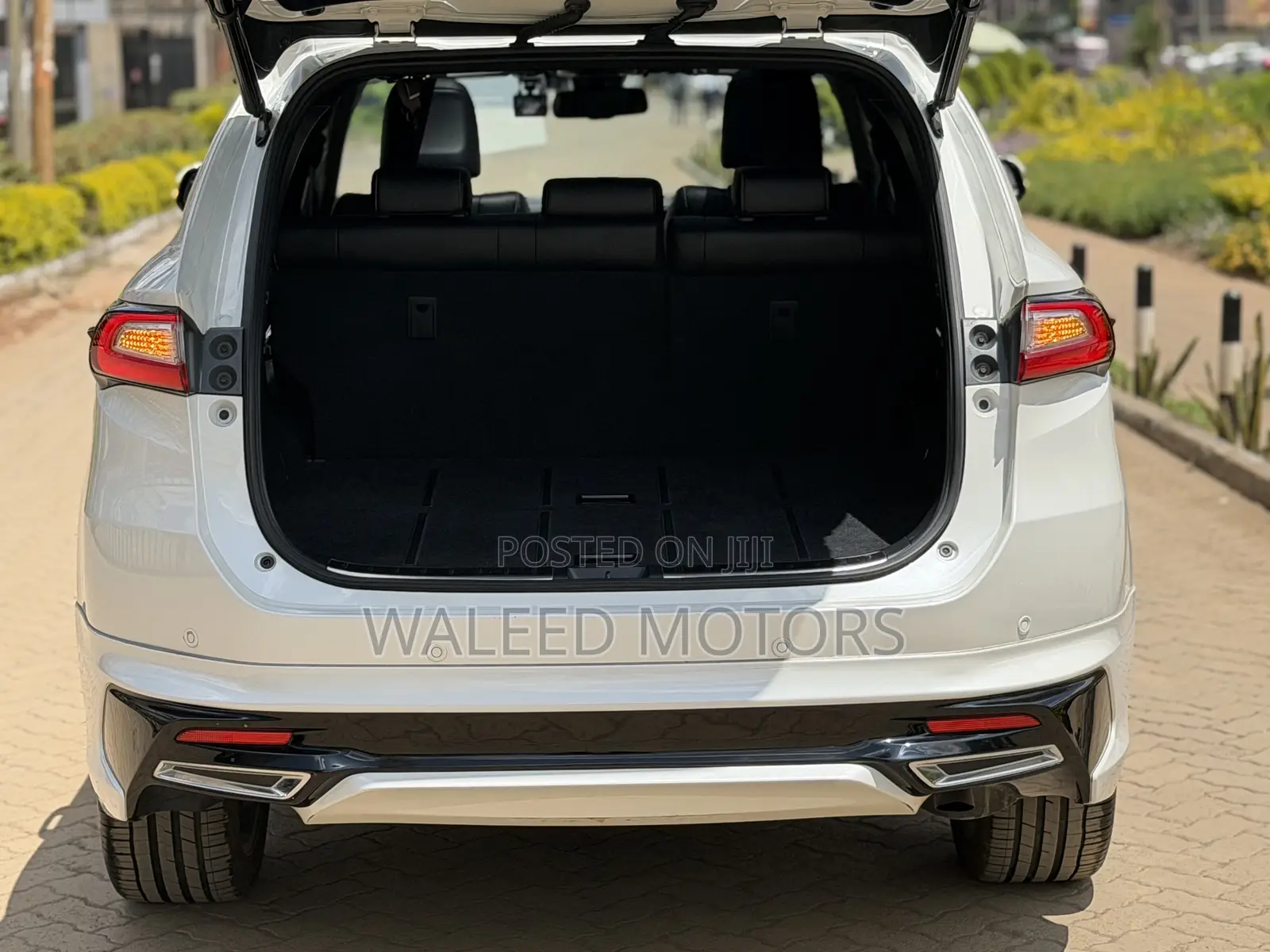 Toyota Harrier 2.0 2018 Pearl