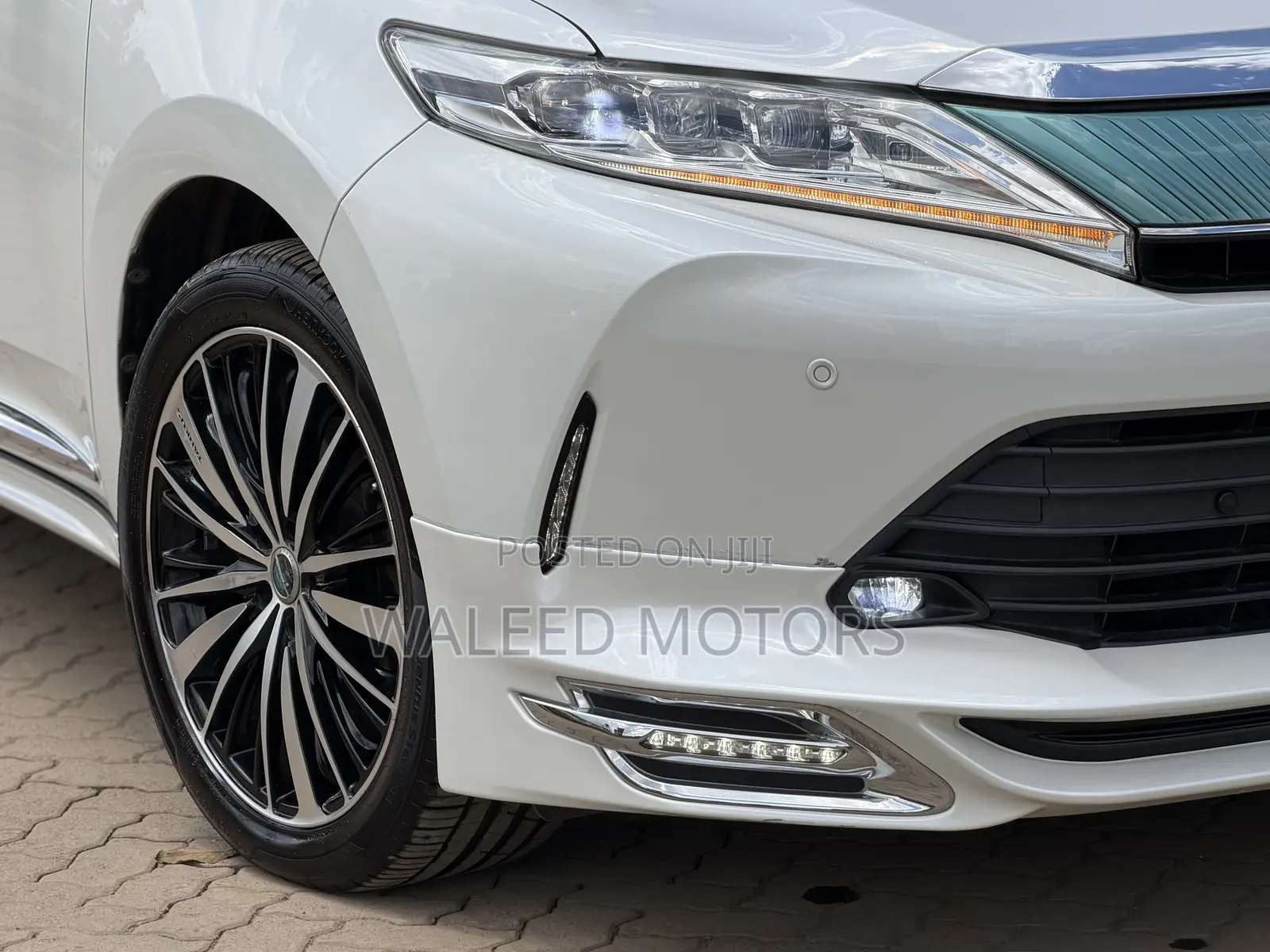 Toyota Harrier 2.0 2018 Pearl
