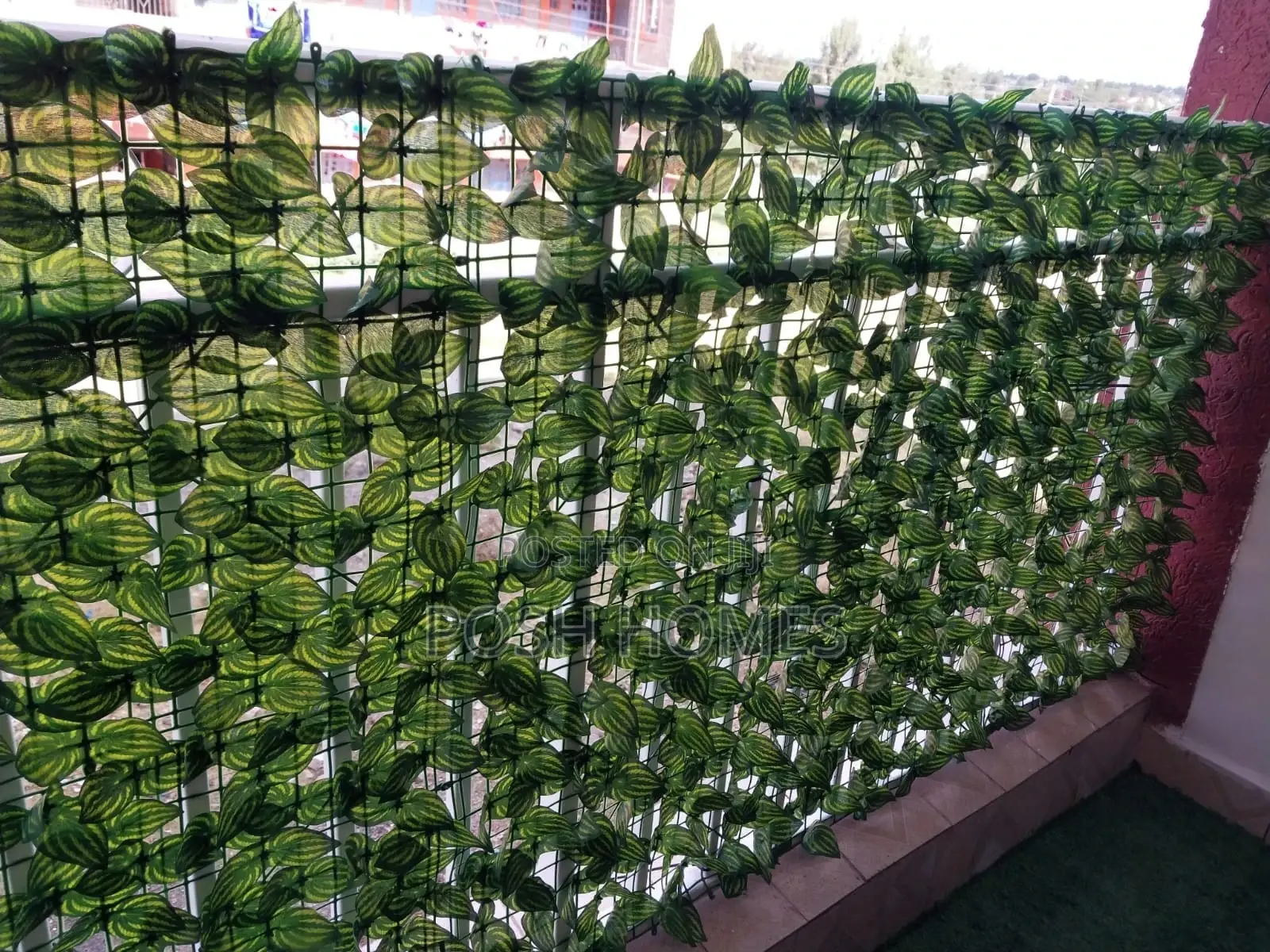 Melon Expanded Design Fence Artificial