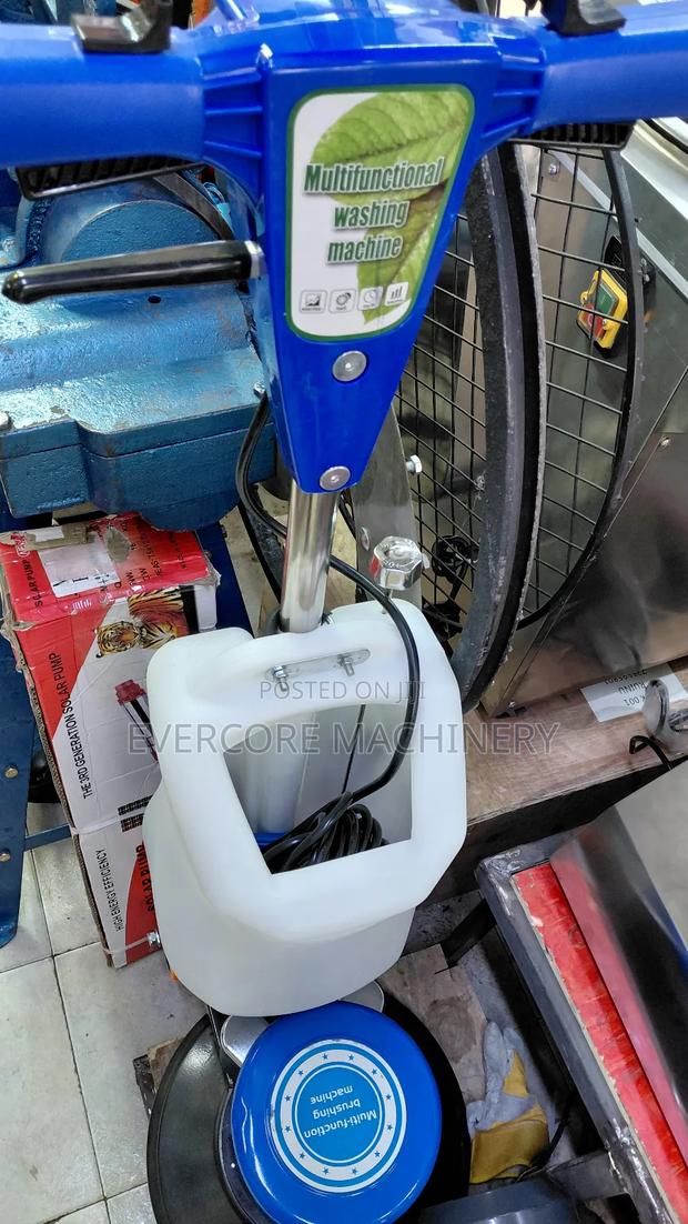 Commercial Floor Scrubber Machine With 2 Brushes. - thumbnail 4