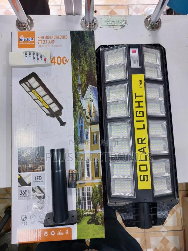 G350 400w Solar Streetlight - main view