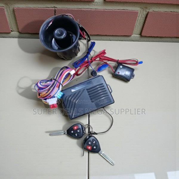 Universal Car Burglar Alarm System With Siren and Flip Remotes