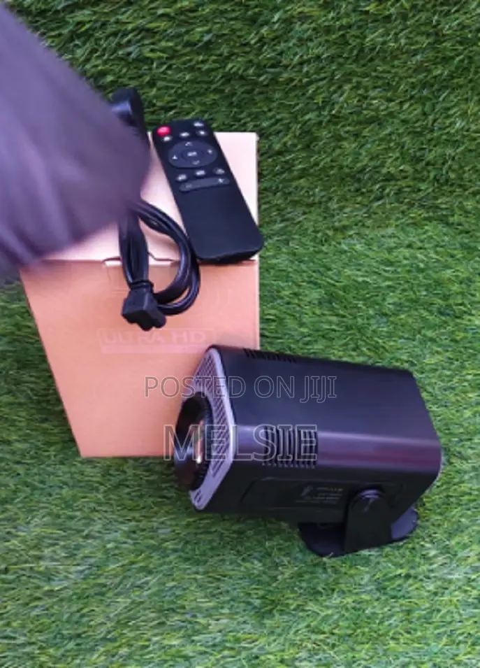 Portable and Lightweight Hy320 Android 13 Projector