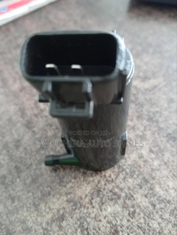 Windscreen Washer Bottle Motor Toyota Isis, Ractis