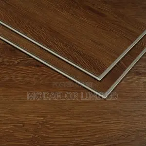 Scratch-Resistant SPC Flooring – Perfect Wood Look