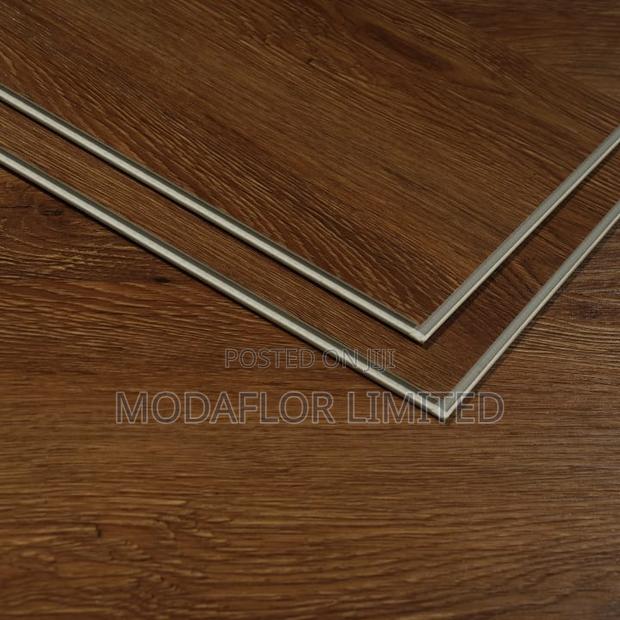 Scratch-Resistant SPC Flooring – Perfect Wood Look