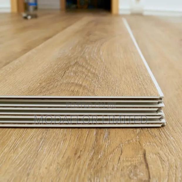 SPC Flooring – Long-Lasting Elegance Comfort - main view