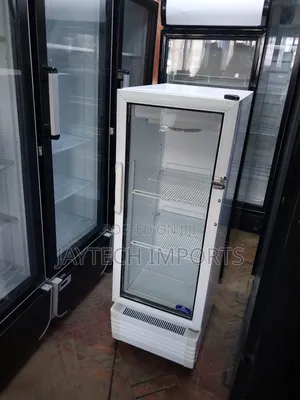 Powerful Display Fridge - Perfect for Drinks Snacks