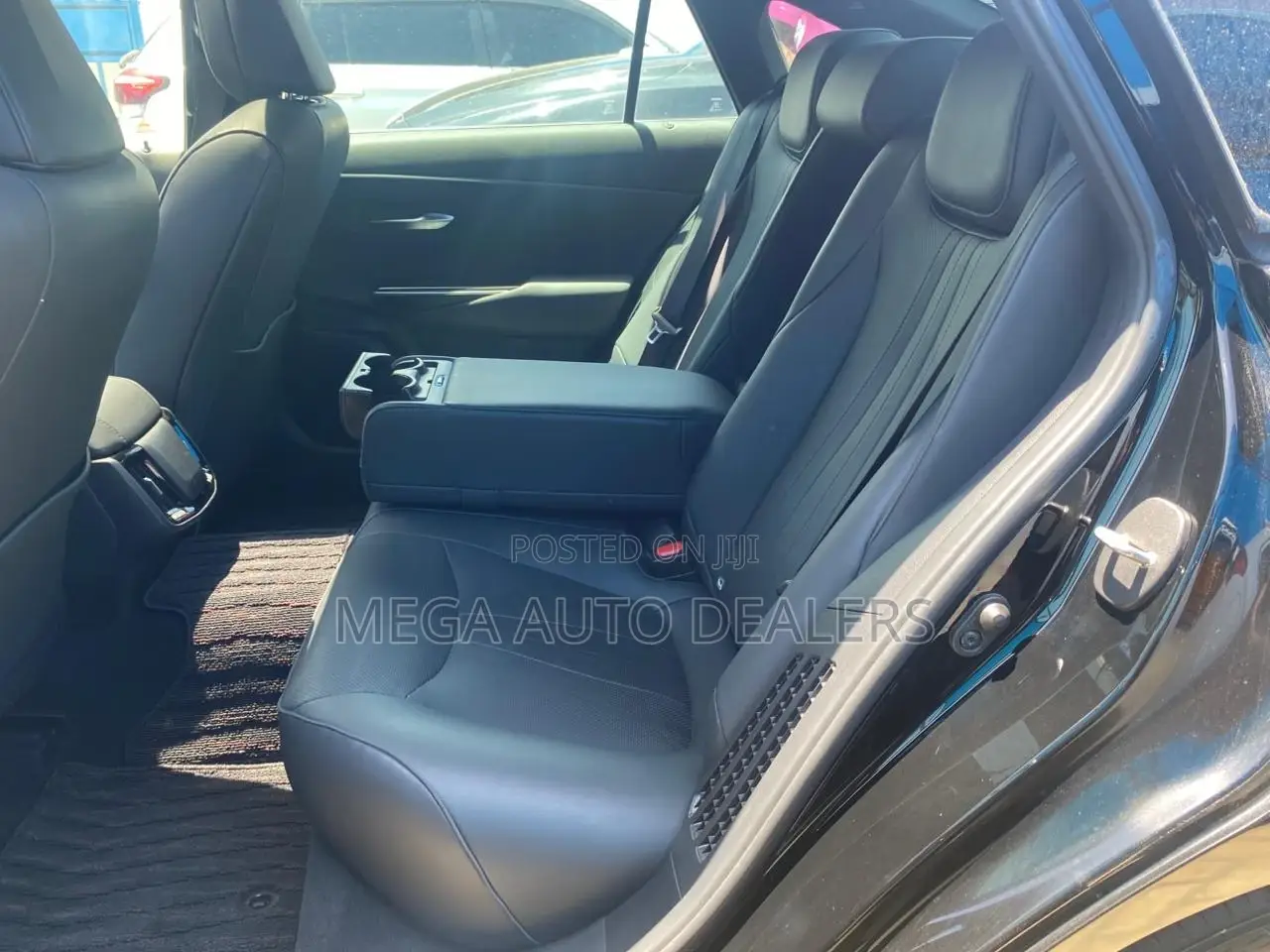 Toyota Crown 2018 Black