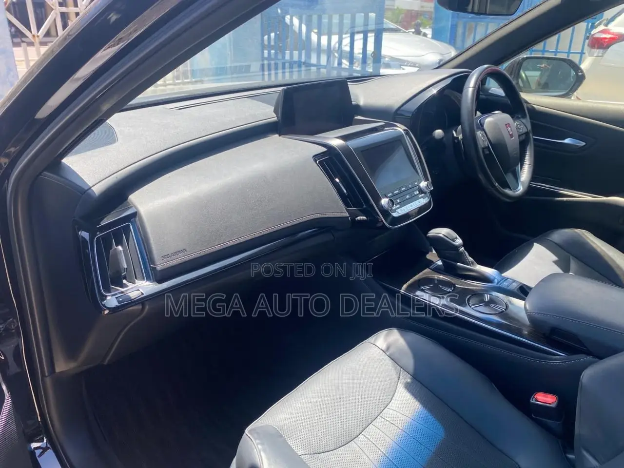 Toyota Crown 2018 Black