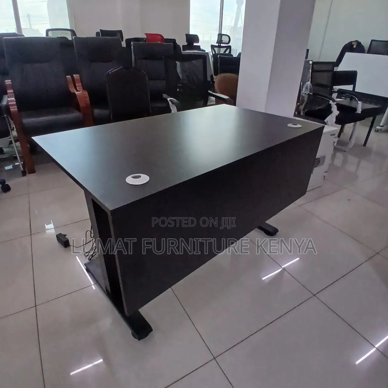 Standard Electric Adjustable Table—Designed for Comfort,