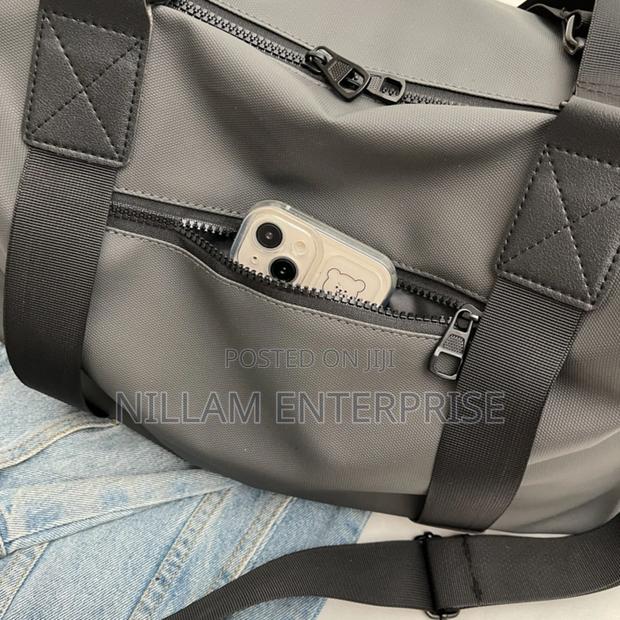 Multifunctional Travel Gym Duffel Bag - thumbnail 4