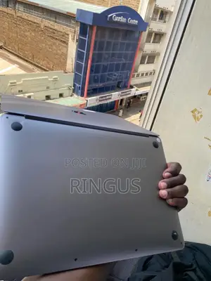 Laptop Apple MacBook Pro 2020 M1 8GB Apple M1 SSD 256GB