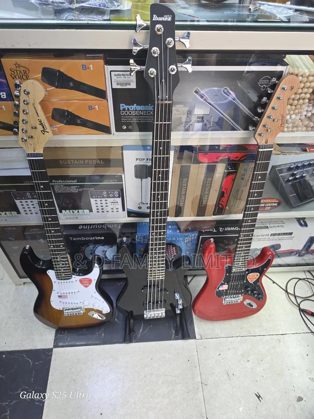 Fender Electric Guitar Set - main view