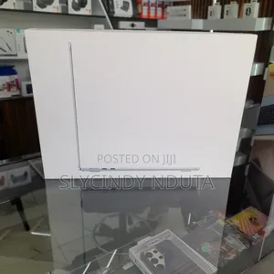 New Laptop Apple MacBook Air 24GB Apple M4 SSD 512GB