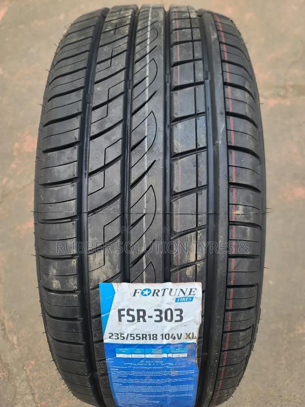 235/55r18 Fortune Tyres 104v X/L FSR-303