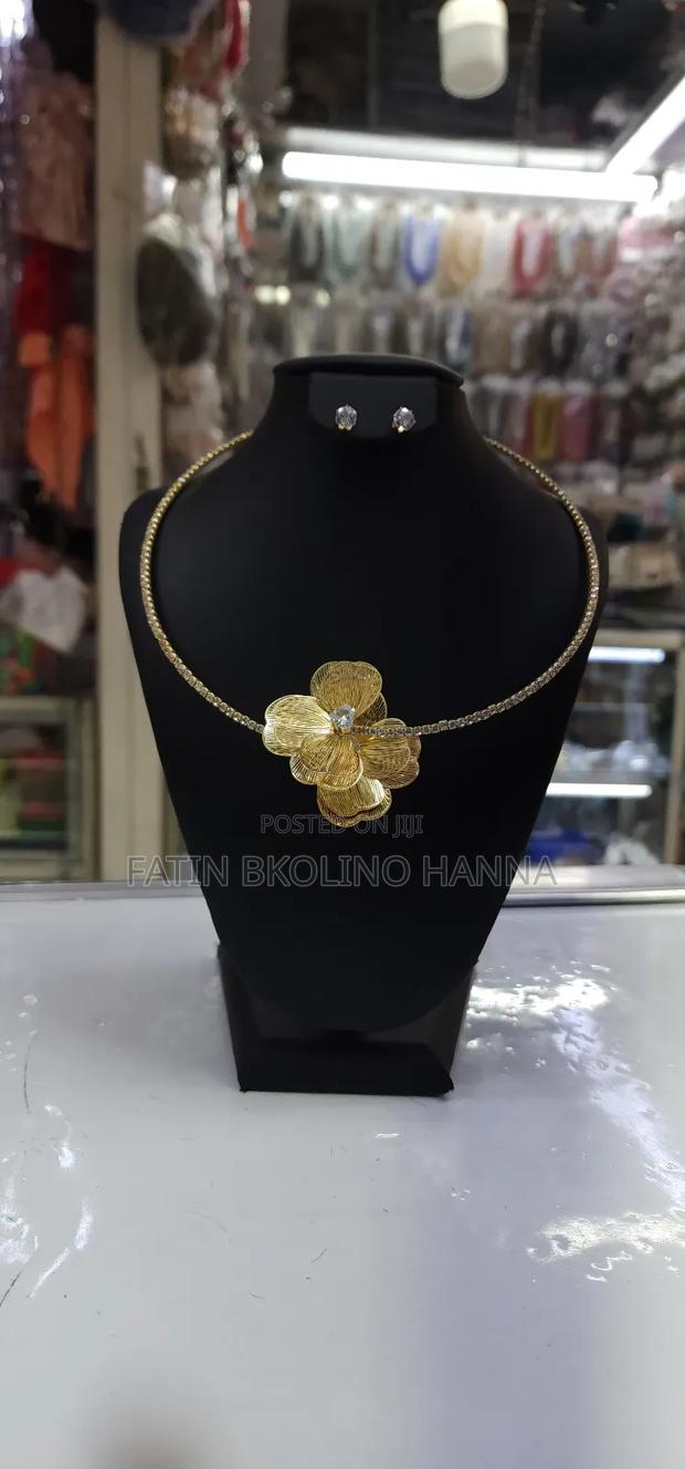 Gold Choker Set - thumbnail 2