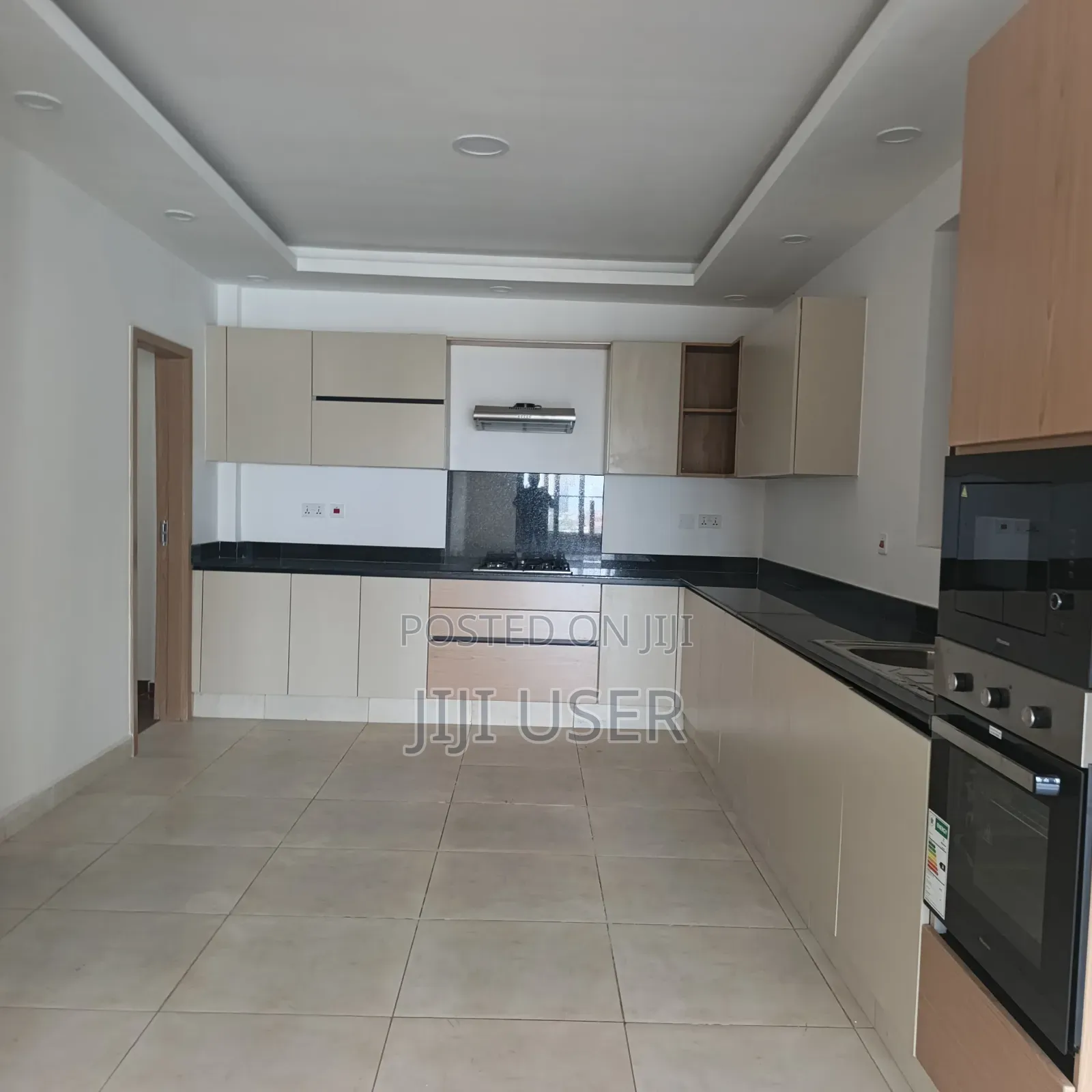 3bdrm Apartment in Parklands for rent