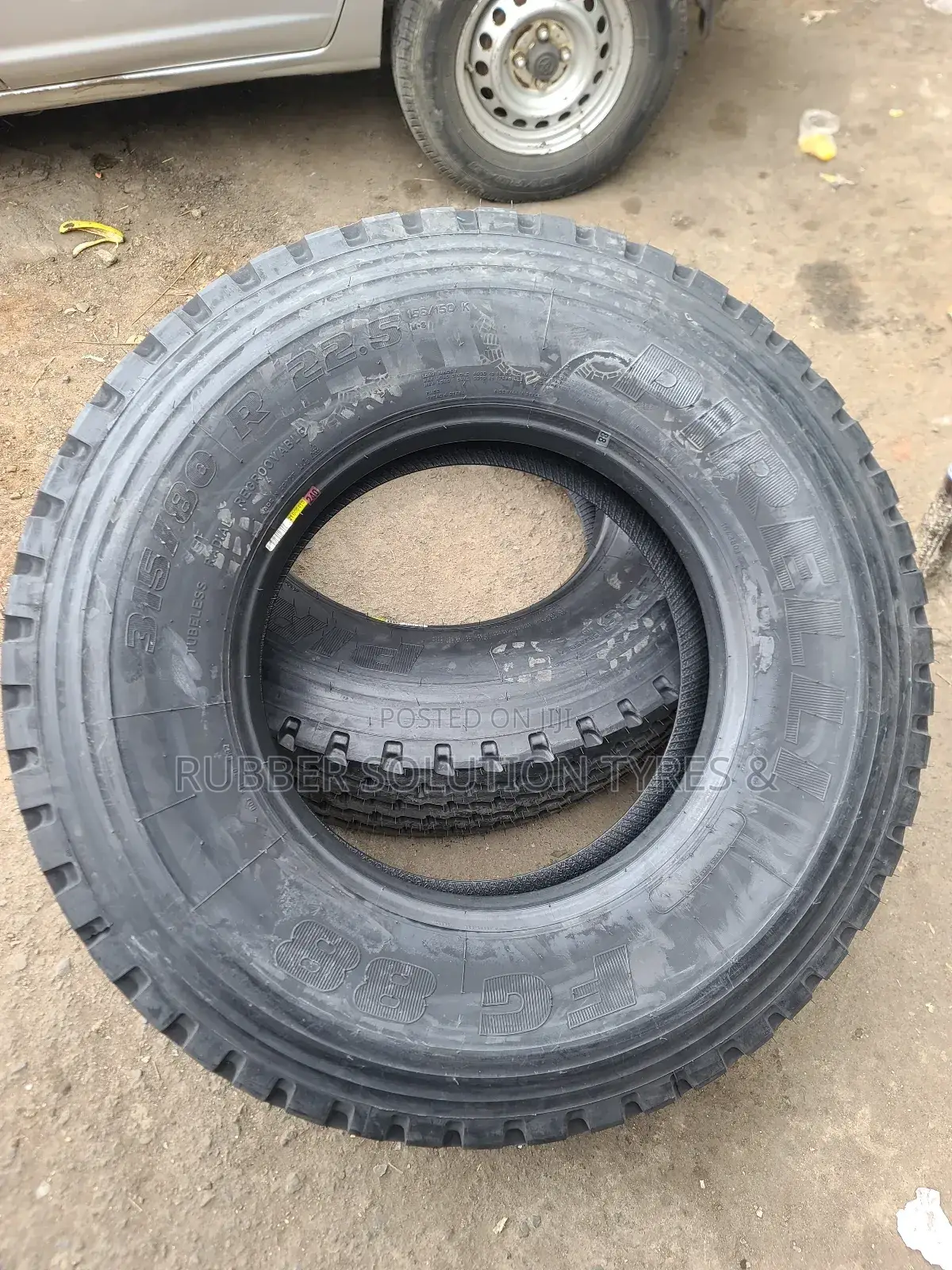 315 /80 R22.5 Pirelli Tyres Fg 88
