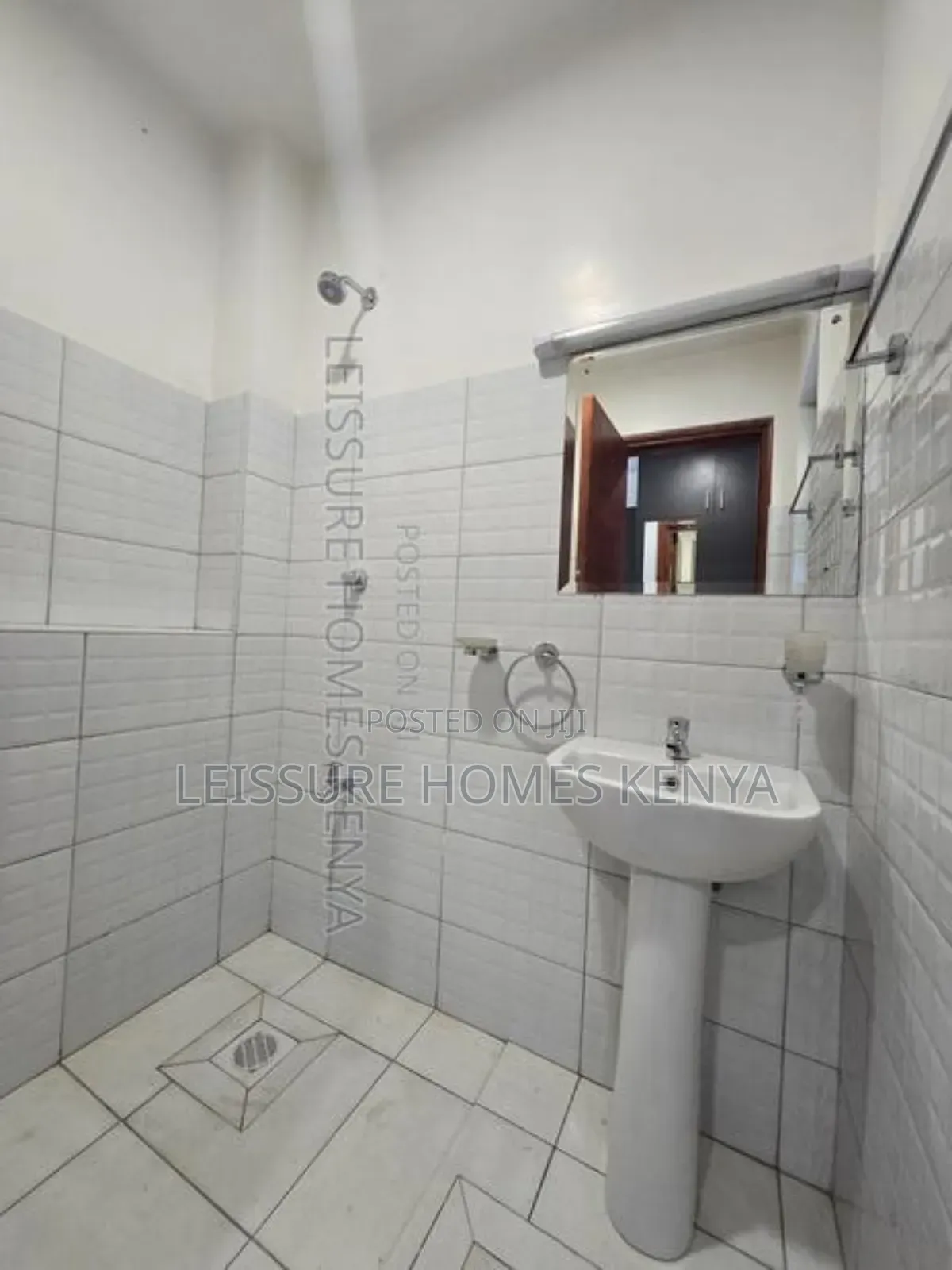 Studio Apartment in South C for sale