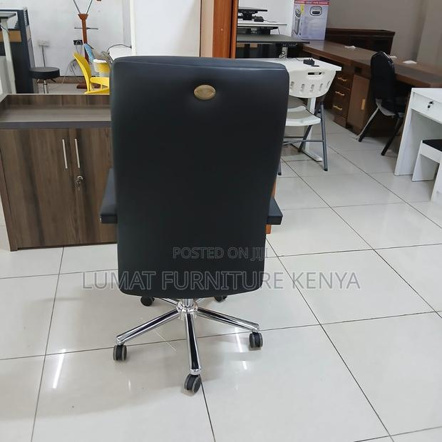 Elite Leather Office Chair - thumbnail 3