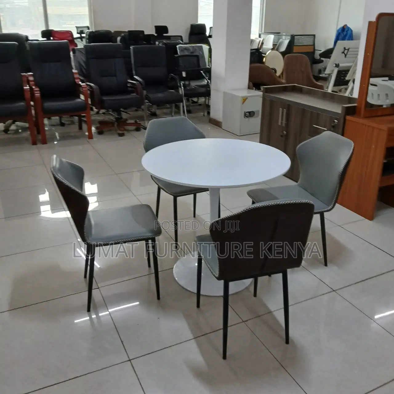 Stylish 4-Seater Dining Furniture