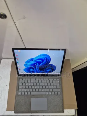 Laptop Microsoft Surface 8GB Intel Core I5 SSD 256GB