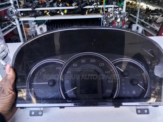 Toyota Crown 2008 Speedometer - main view