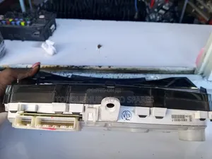 Toyota Alphard Dashboard Clock