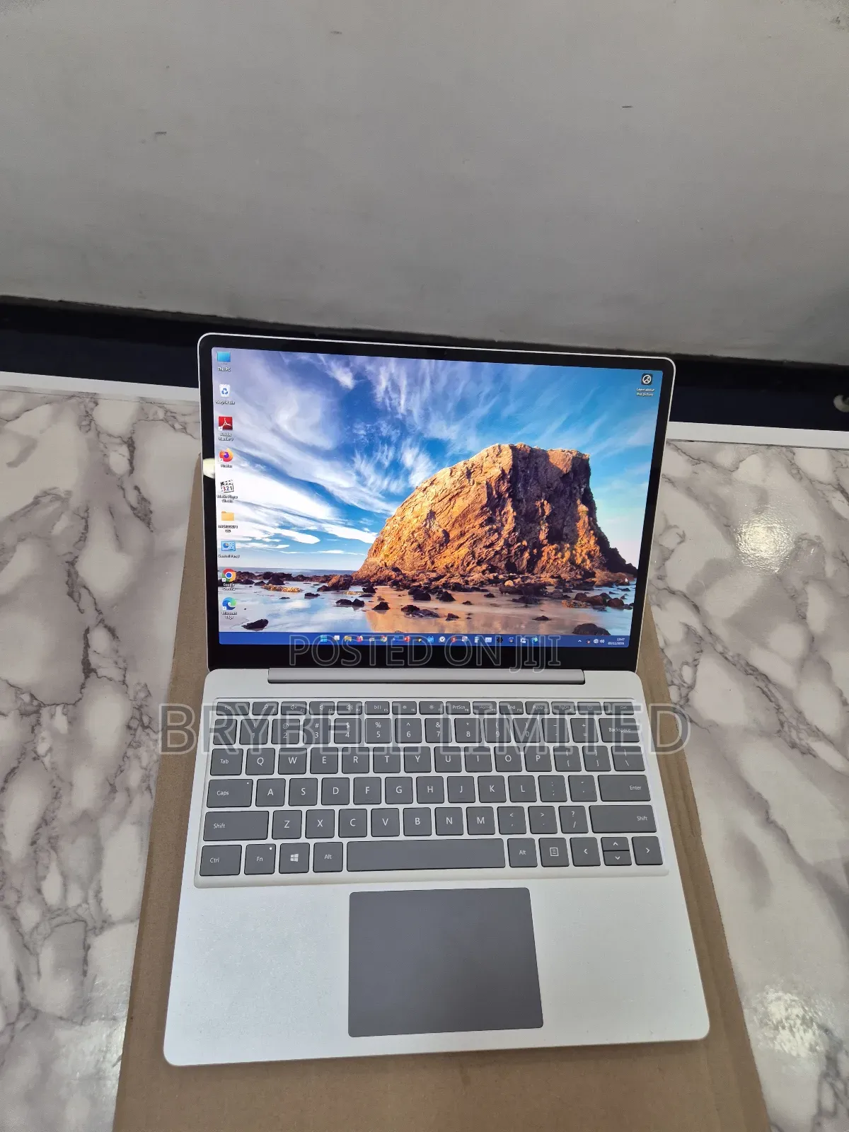 Laptop Microsoft Surface Go 8GB Intel Core I5 SSD 256GB