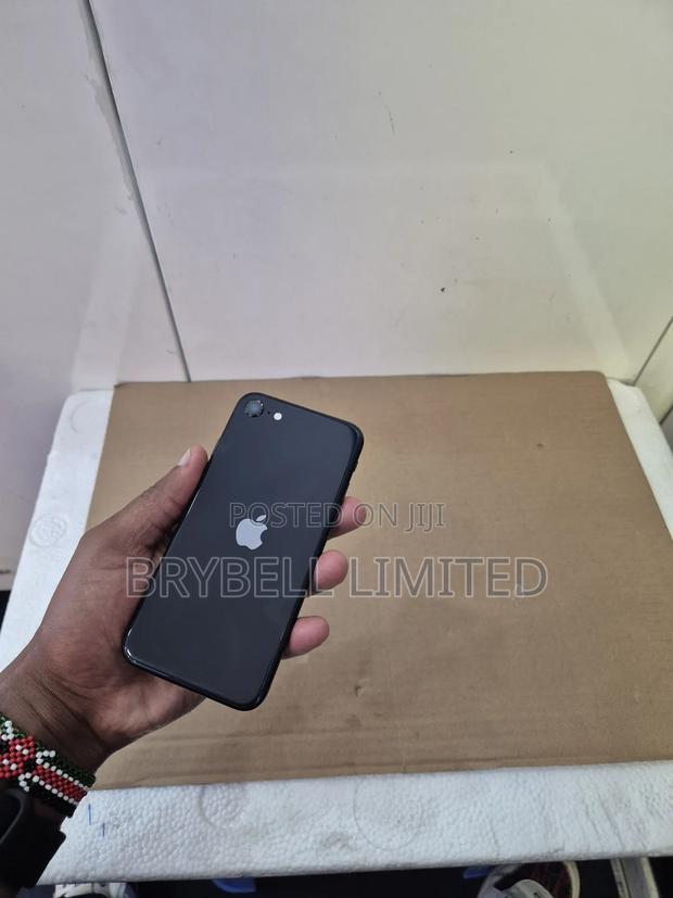 Apple iPhone SE 64 GB Black - thumbnail 8