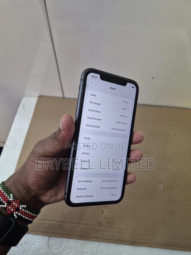 Apple iPhone 11 64 GB Black - thumbnail 6