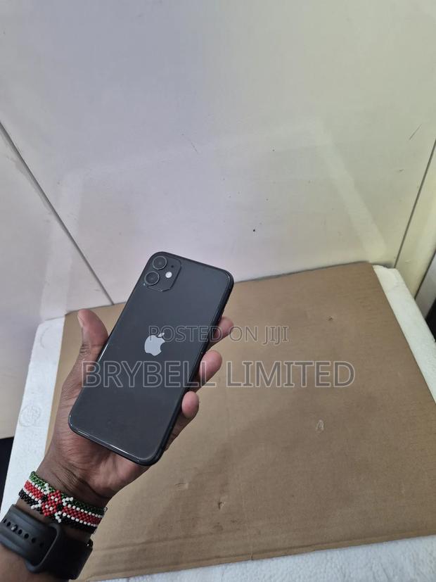 Apple iPhone 11 64 GB Black - thumbnail 3