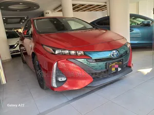 Toyota Prius 2019 Red