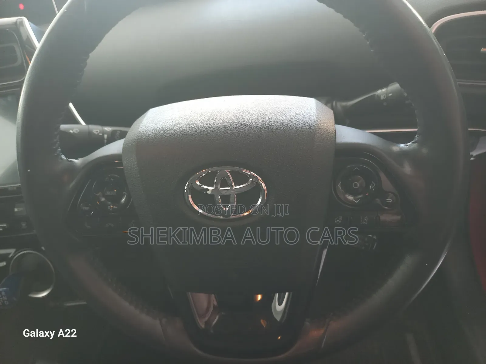 Toyota Prius 2019 Red