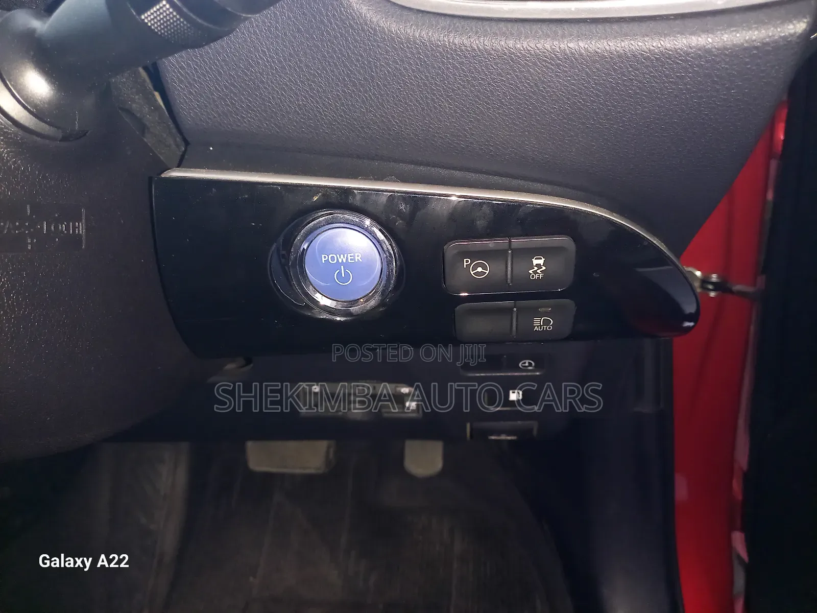 Toyota Prius 2019 Red