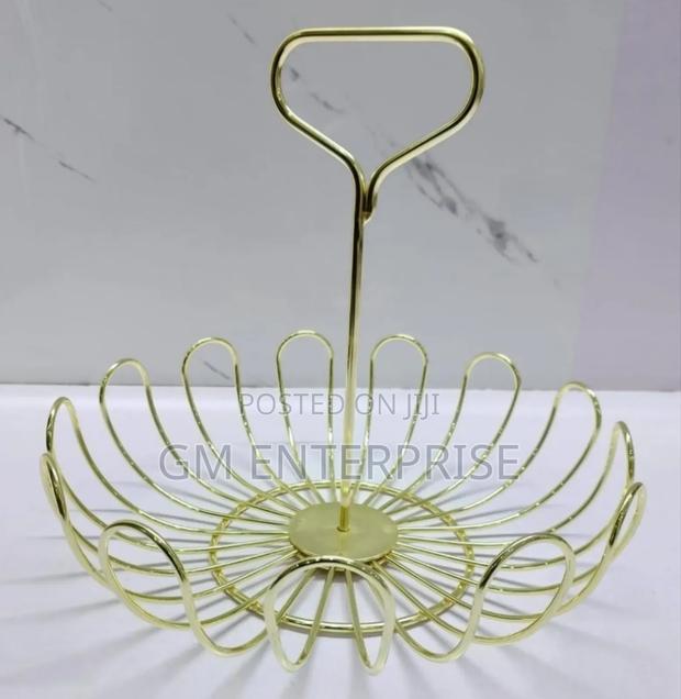 *Detachable Metallic Mesh Fruits Basket